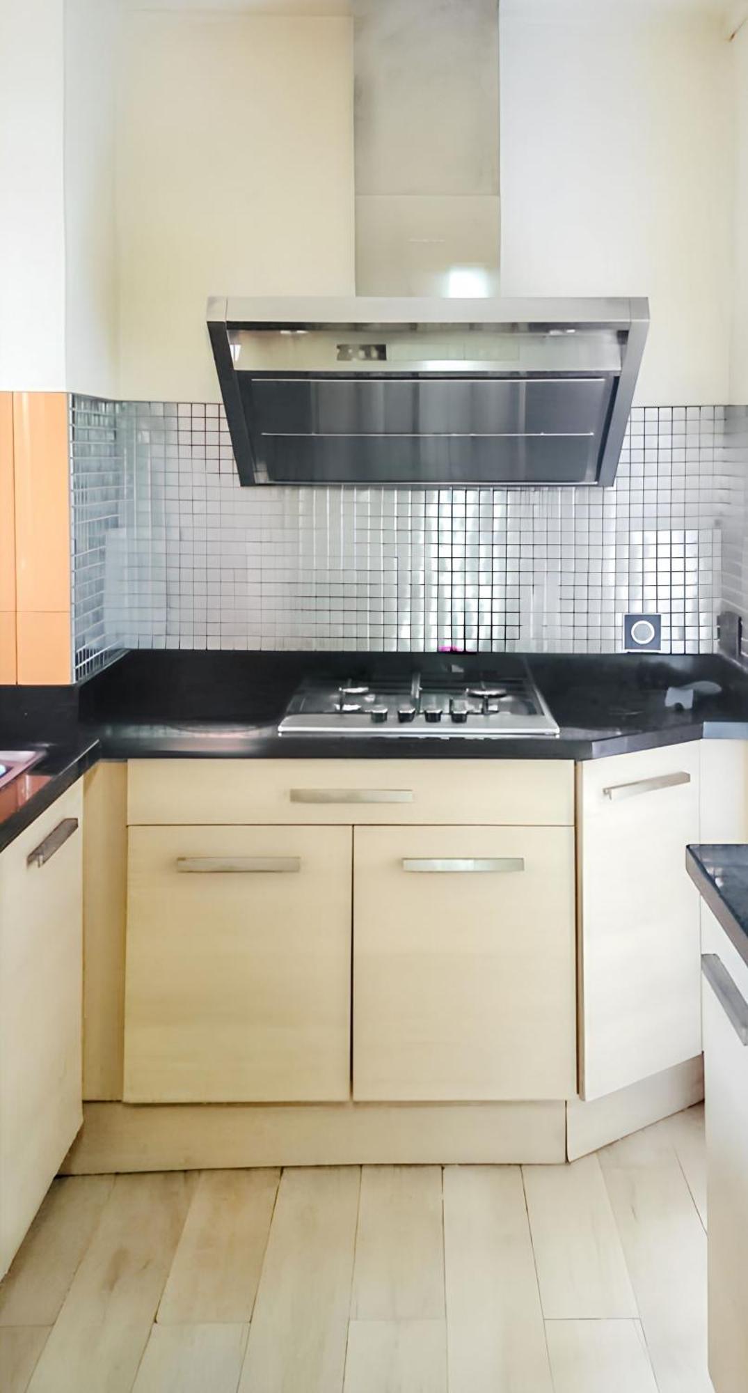 Spacious House In Flic En Flac With Shared Pool 외부 사진