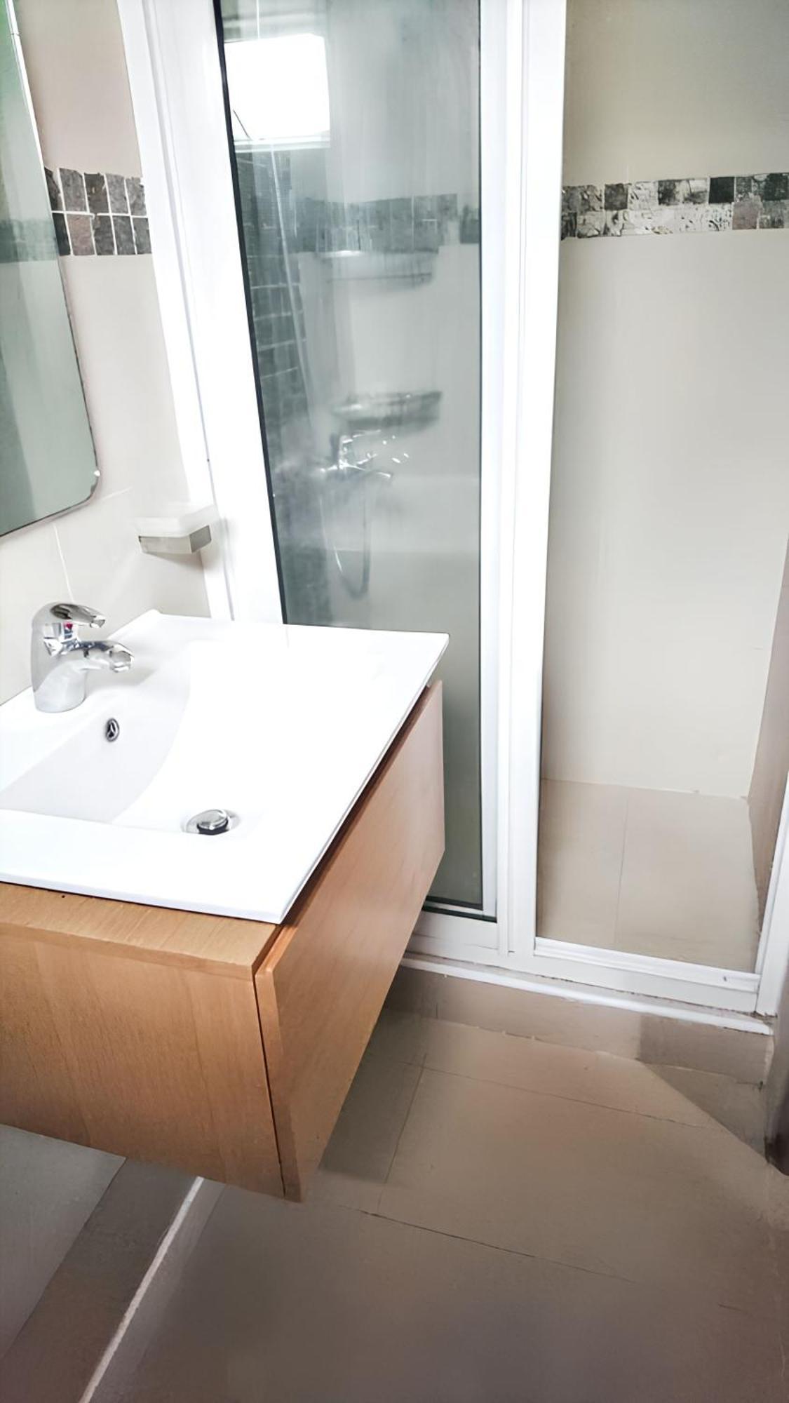 Spacious House In Flic En Flac With Shared Pool 외부 사진
