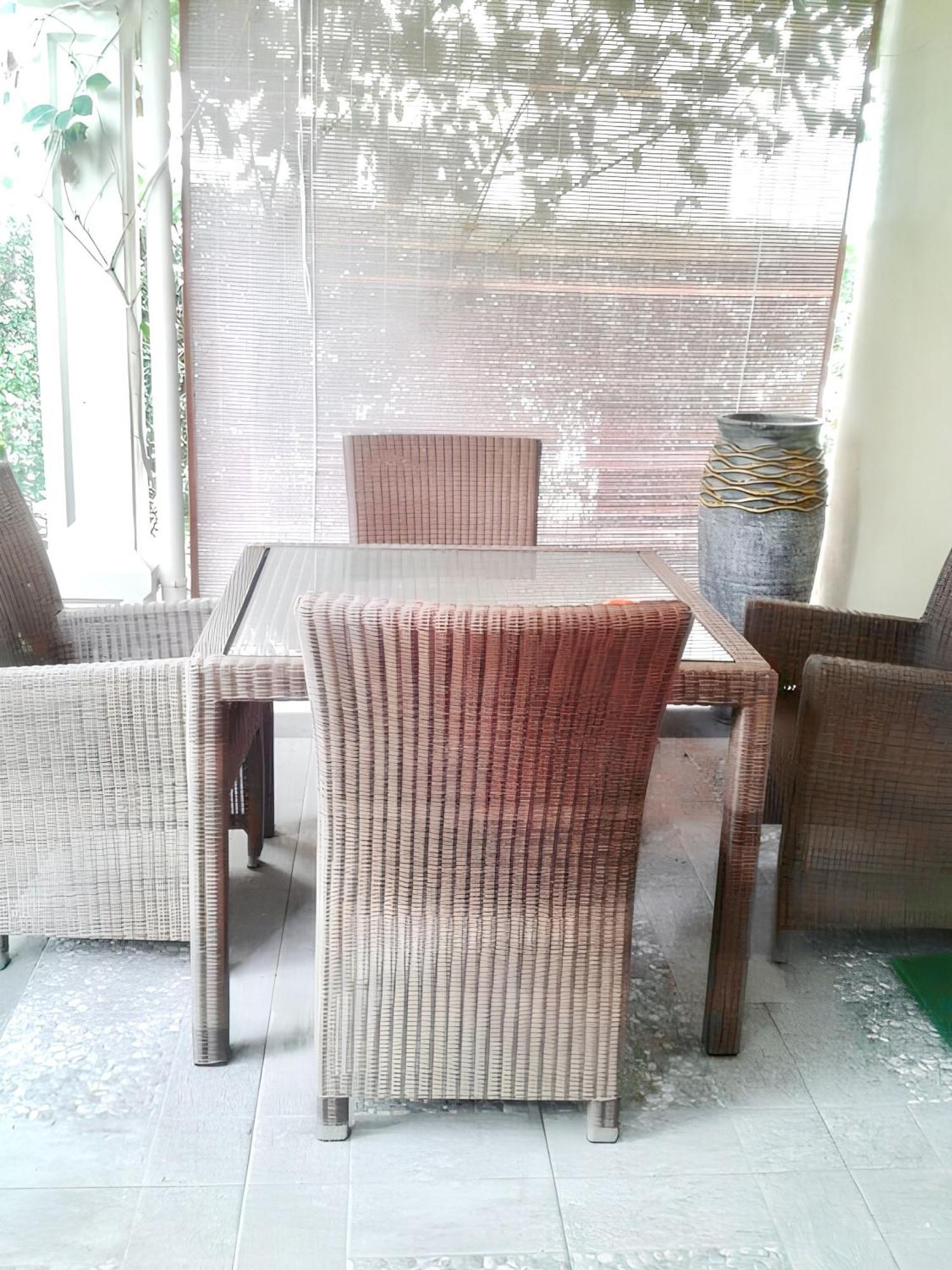 Spacious House In Flic En Flac With Shared Pool 외부 사진