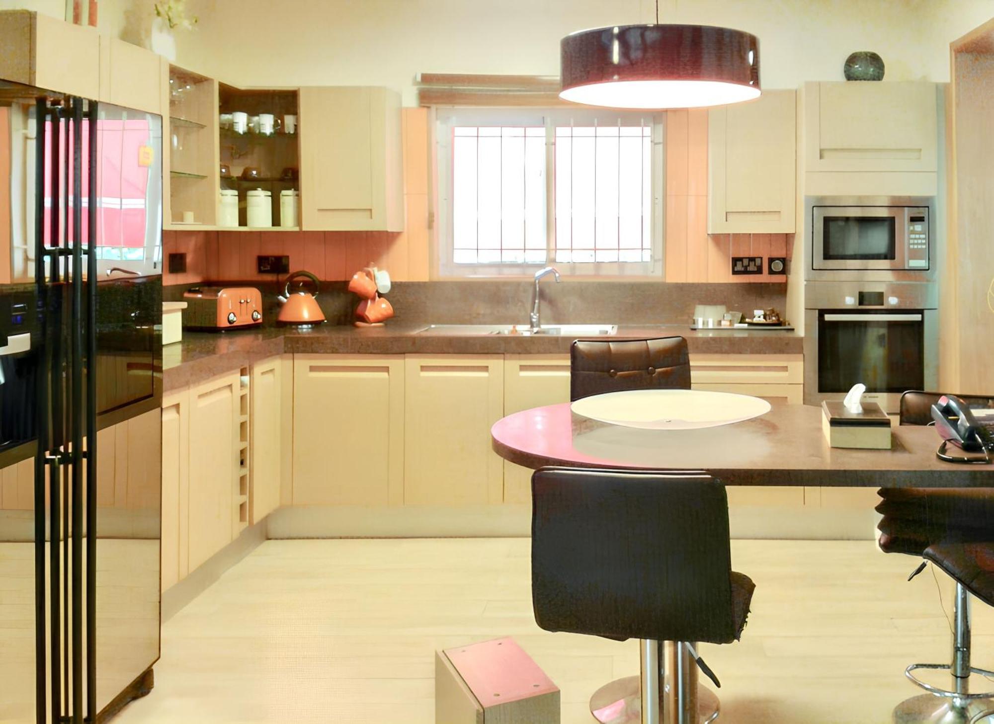 Spacious House In Flic En Flac With Shared Pool 외부 사진